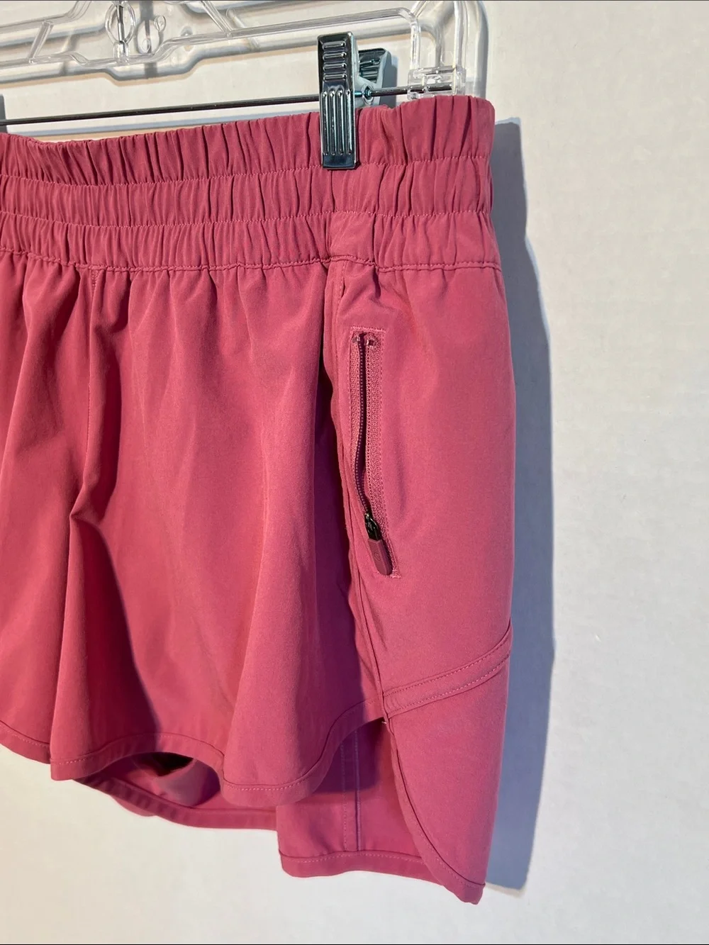 Lululemon Tracker Short V *4
